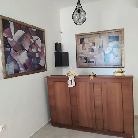 Mirkashouse Konukevi 3*